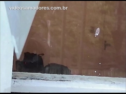 ❤️ Omu cornu chì fighjula a so fidanzata cù un altru tippu, registrendu un video di cazzo senza disturbà a coppia ❤️❌ Porno à co.hentaiteca.ru ❌️